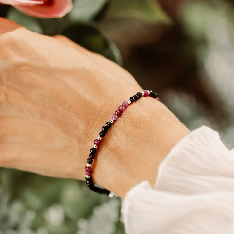 Turmalin, Rubin - srebrna bransoletka na ochronę, bogactwo, uzdrowienie - Wewnętrzna Ochrona