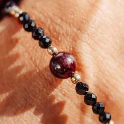 Granat, Turmalin, Hematyt - srebrna pozłacana bransoletka na zdrowie, miłość, kreatywność - Pocałunek Miłości