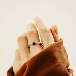 Labradoryt, Onyks, Kryształ Górski - srebrny pozłacany pierścionek na ochronę, siłę, intuicję - Duchowe Przebudzenie