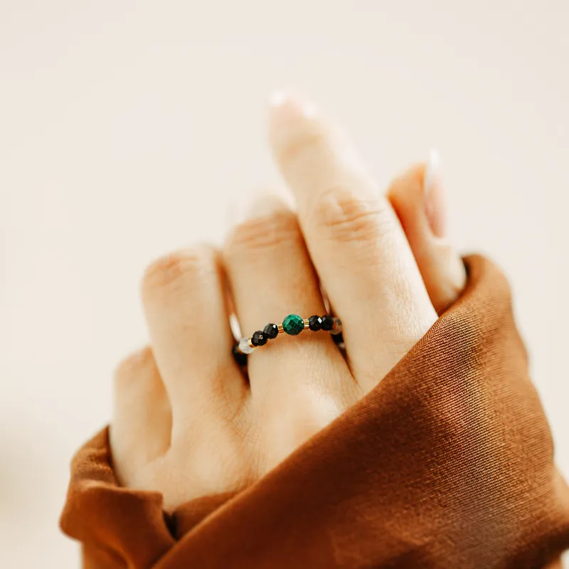 Spinel, Malachit, Kryształ górski - srebrny pozłacany pierścionek na ochronę, bogactwo, koncentrację - Wewnętrzna Ochrona Spinel, Malachit, Kryształ górski - srebrny pozłacany pierścionek na ochronę, bogactwo, koncentrację - Wewnętrzna Ochrona