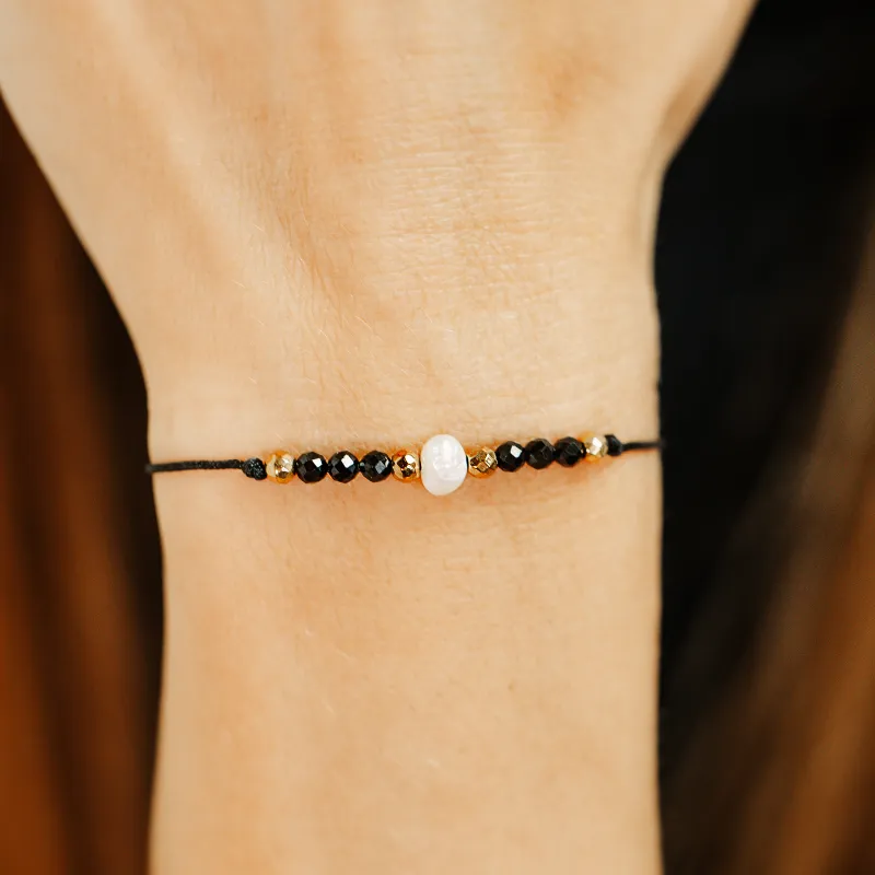 Turmalin, Perła,Hematyt - bransoletka na sznurku na ochronę, bogactwo, uzdrowienie - Moja Świadkowa