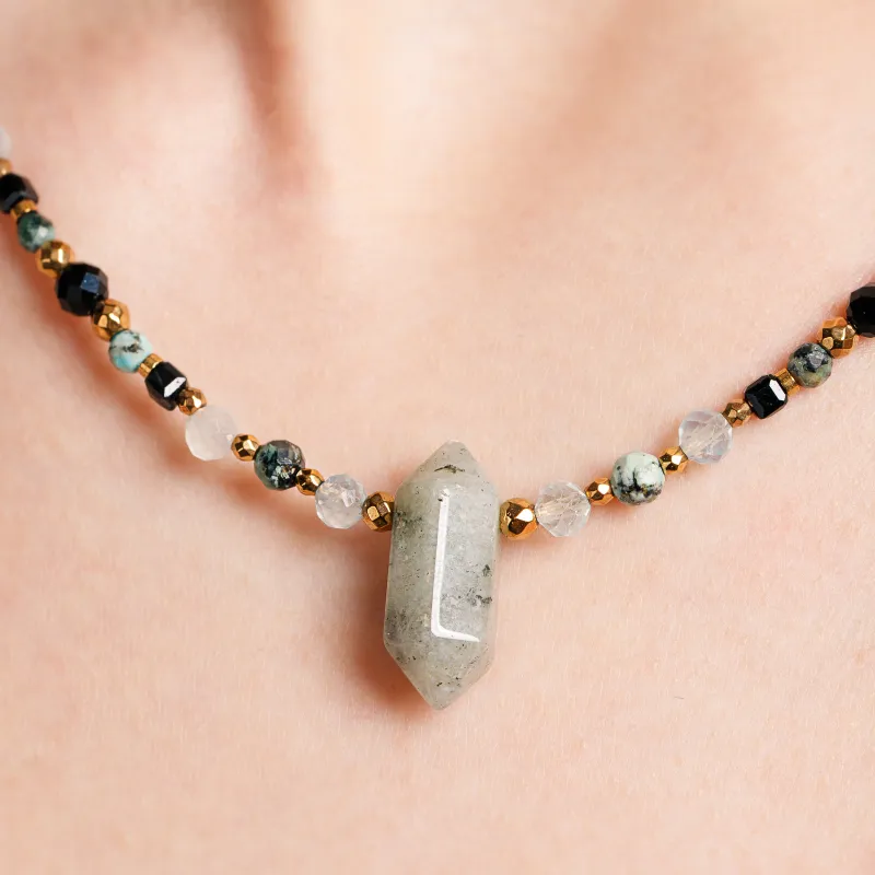 Spektrolit, Turmalin, Akwamaryn - srebrny pozłacany naszyjnik na szczęście, ochronę, koncentrację - Ezoteryczna Elegancja