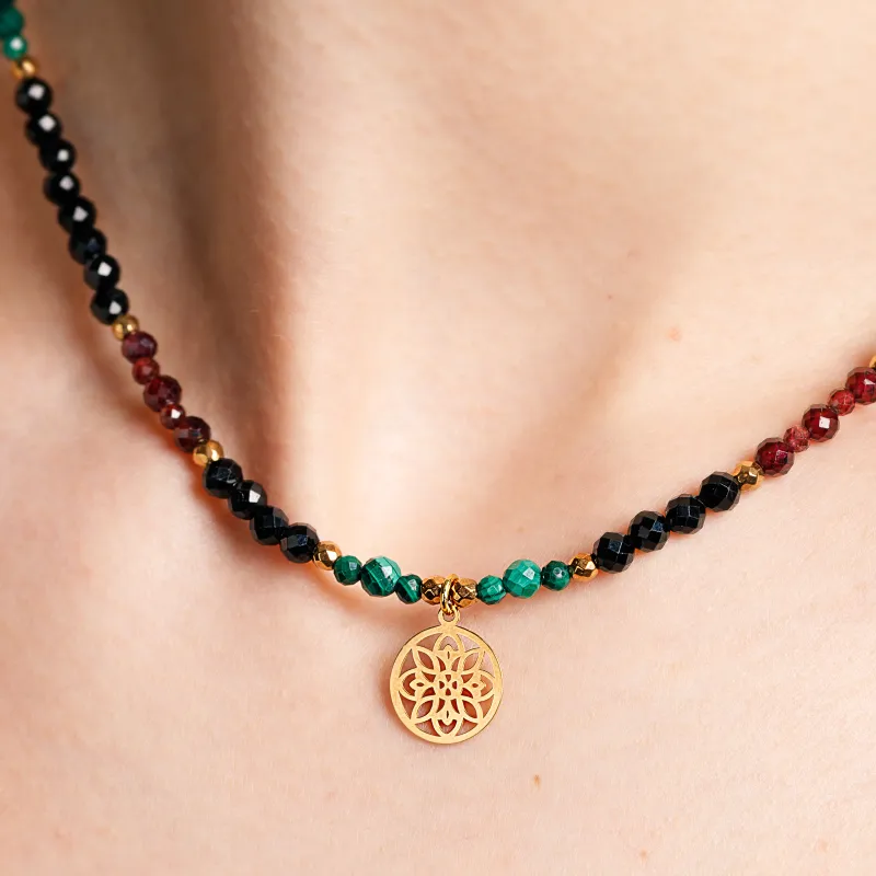 Turmalin, Malachit, Granat - srebrny pozłacany naszyjnik na ochronę, bogactwo, uzdrowienie - Andromeda