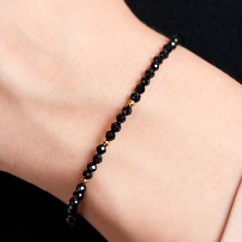 Spinel, Hematyt - srebrna pozłacana bransoletka na ochronę, bogactwo, koncentrację - Wewnętrzna Ochrona