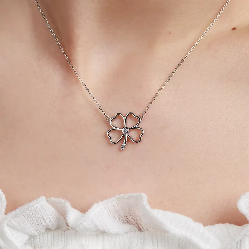 Cyrkonia - naszyjniki damskie srebrne próby 925, koniczyna - Silver