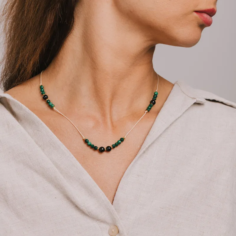 Turmalin, Malachit - naszyjnik na sznurku na ochronę, bogactwo, uzdrowienie - Wewnętrzna Ochrona