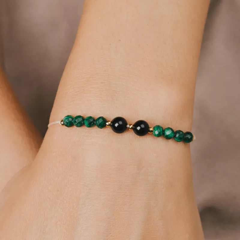 Turmalin, Malachit - bransoletka na sznurku na ochronę, bogactwo, uzdrowienie - Wewnętrzna Ochrona